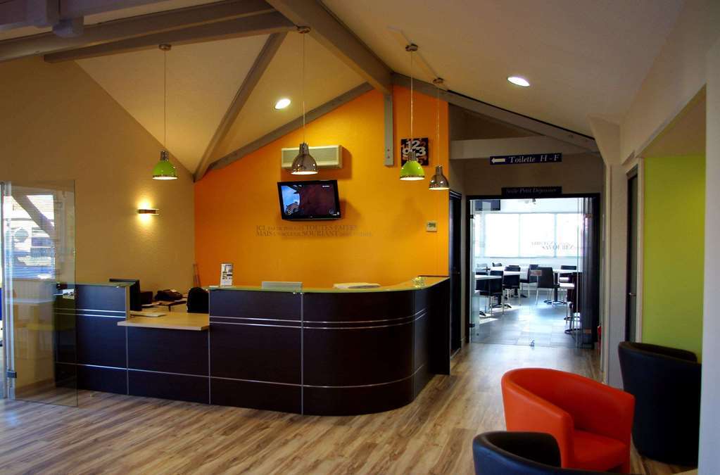 Hotel Kyriad Montauban Beltér fotó